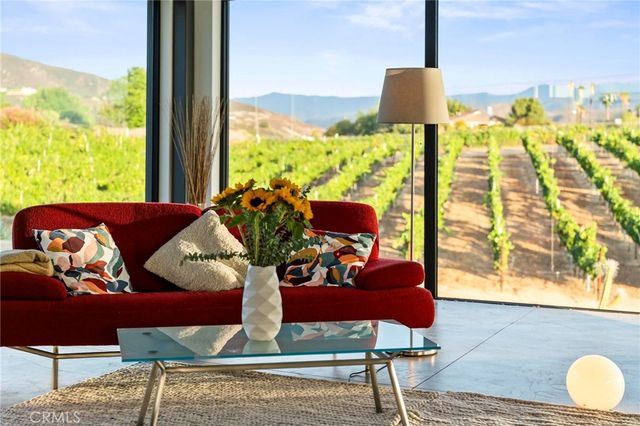 36453 Via El Pais Bonita, Temecula, CA 92592