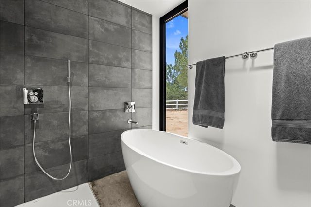 36453 Via El Pais Bonita, Temecula, CA 92592
