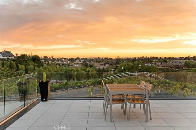 36453 Via El Pais Bonita, Temecula, CA 92592