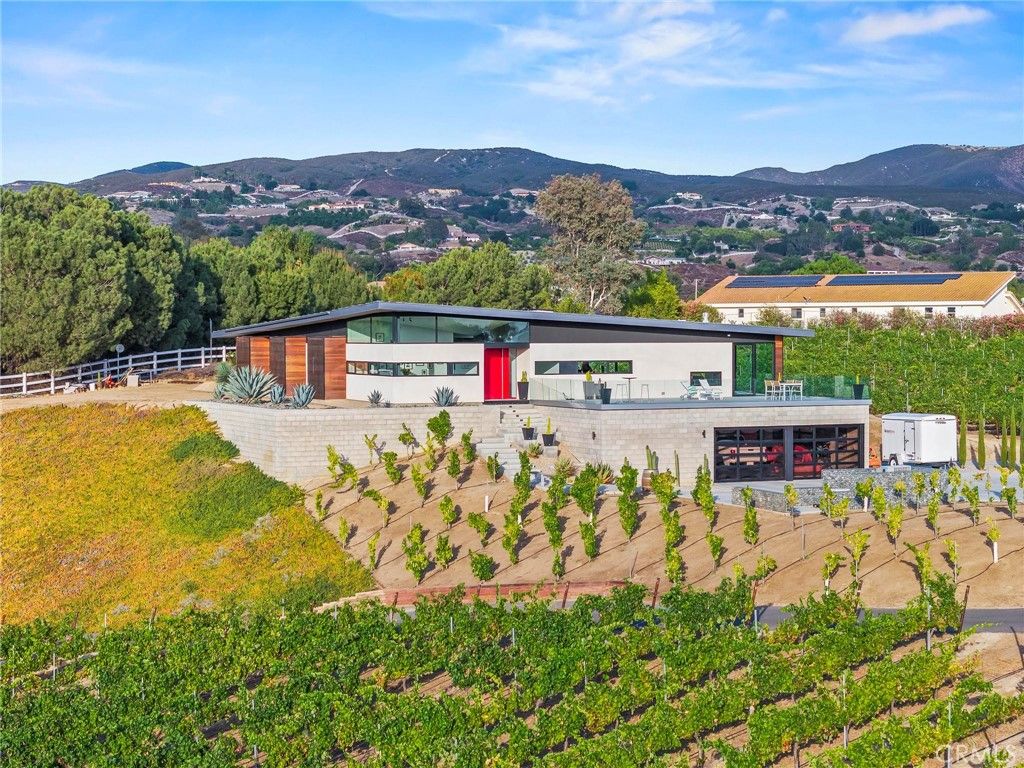 36453 Via El Pais Bonita, Temecula, CA 92592