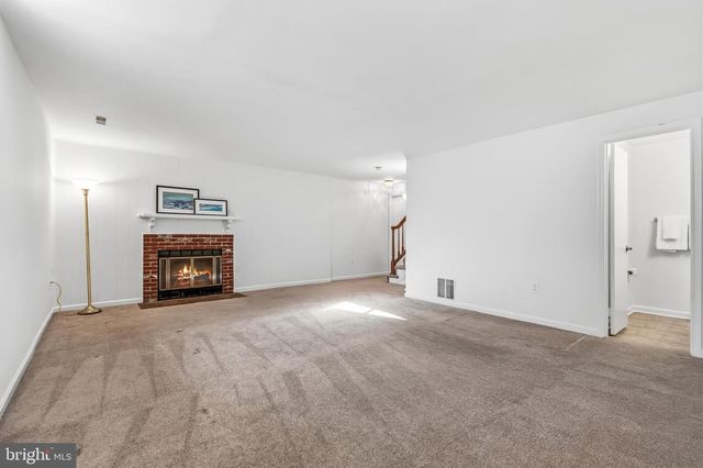 7433 SPRING TREE DR, Springfield, VA 22153