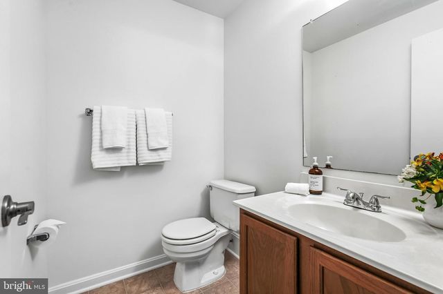 7433 SPRING TREE DR, Springfield, VA 22153