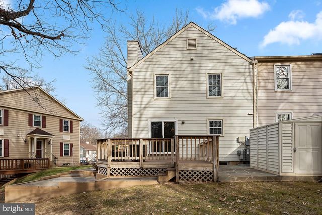 7433 SPRING TREE DR, Springfield, VA 22153