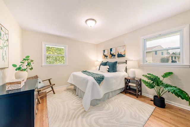 15300 Clifford COURT, Brookfield, WI 53005