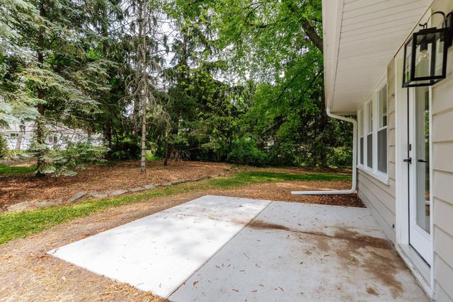 15300 Clifford COURT, Brookfield, WI 53005