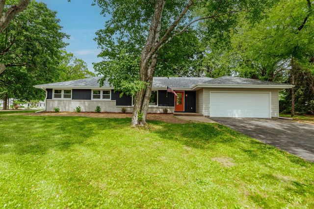15300 Clifford COURT, Brookfield, WI 53005