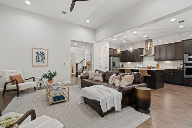 5213 Mandevilla DR, Austin, TX 78739