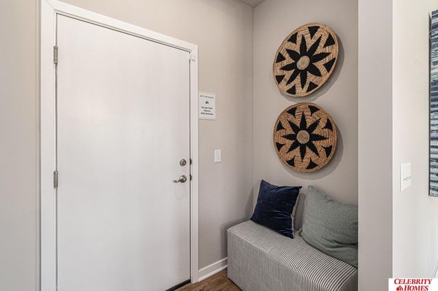 6504 N 187 Street, Elkhorn, NE 68022