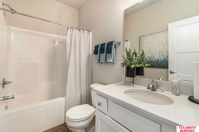 6504 N 187 Street, Elkhorn, NE 68022