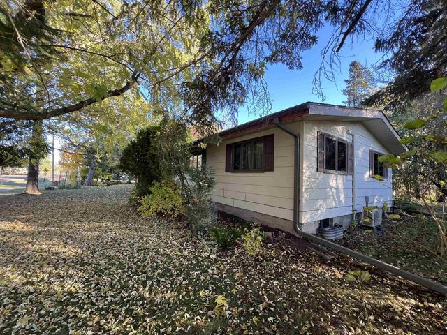 202 N 58th St, Superior, WI 54880