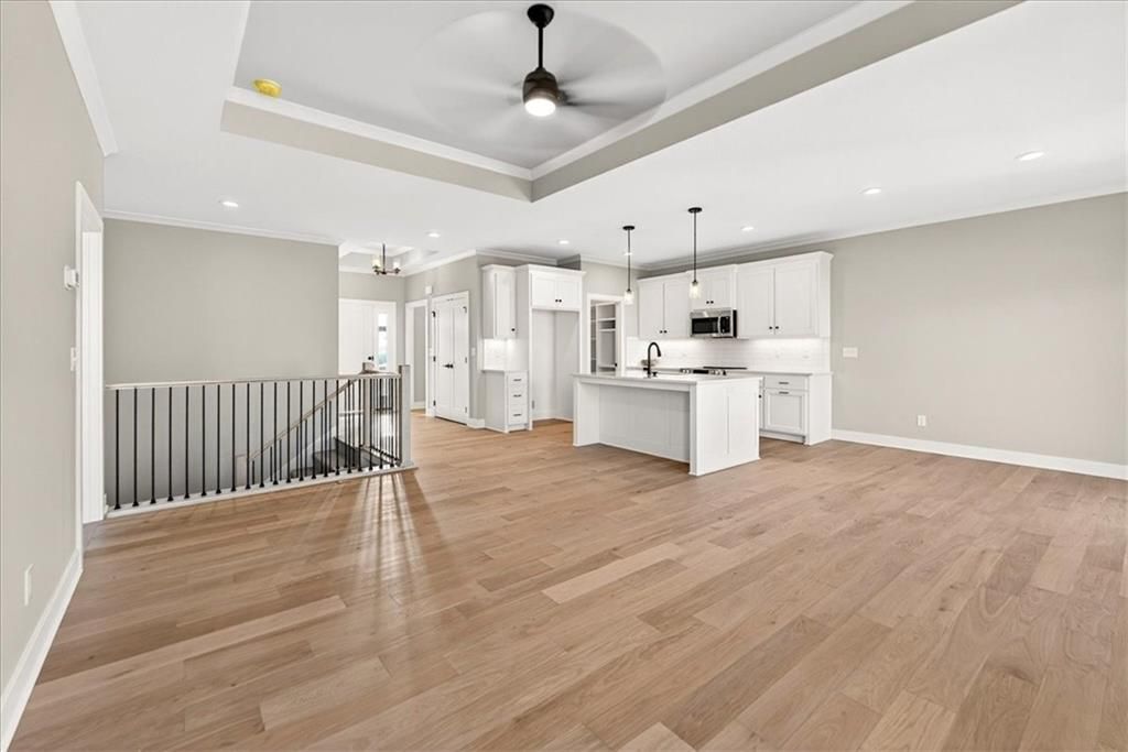 24950 W 94th Place, Lenexa, KS 66227