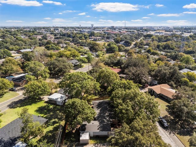 7017 Shady Oaks Drive, Waco, TX 76710