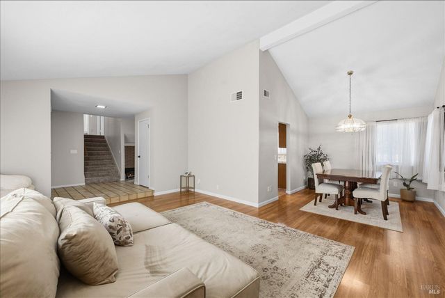 636 Tiburon Ct, Vacaville, CA 95687