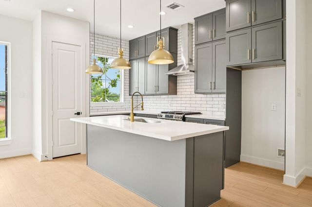 4504 Terry Street, Houston, TX 77009