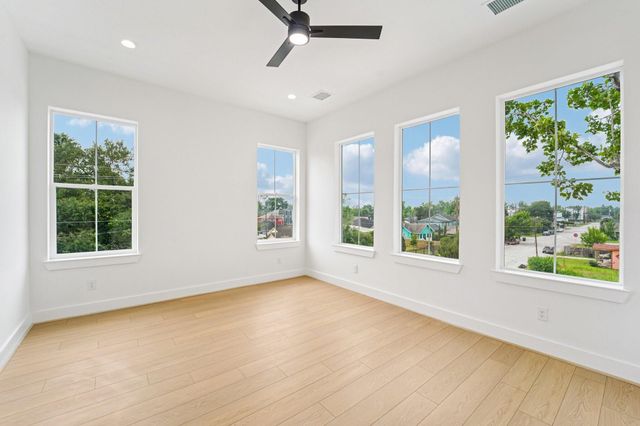 4504 Terry Street, Houston, TX 77009