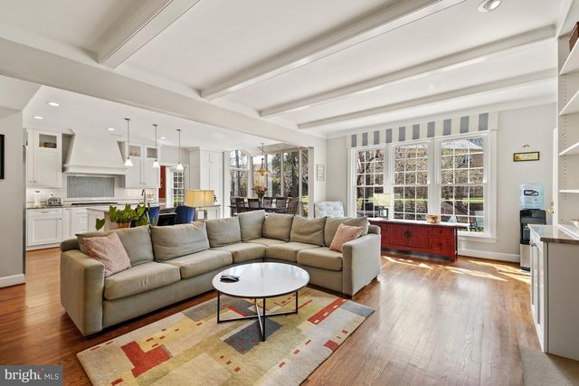 10 MEYER POINT CT, Potomac, MD 20854