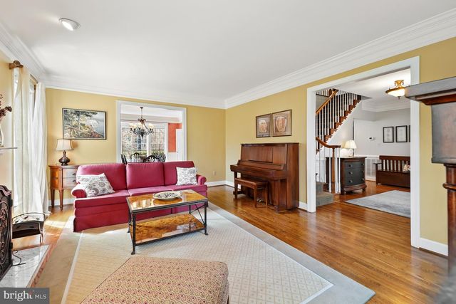 10 MEYER POINT CT, Potomac, MD 20854