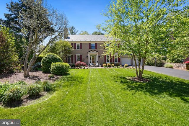 10 MEYER POINT CT, Potomac, MD 20854