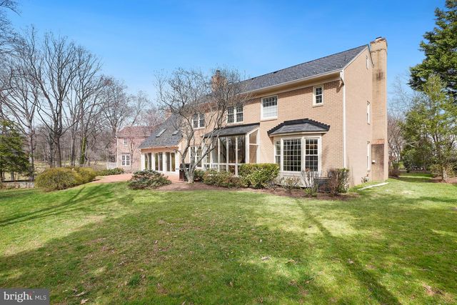 10 MEYER POINT CT, Potomac, MD 20854