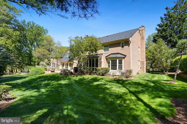 10 MEYER POINT CT, Potomac, MD 20854