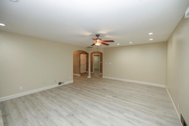 2410 Sherwood Ave, Modesto, CA 95350