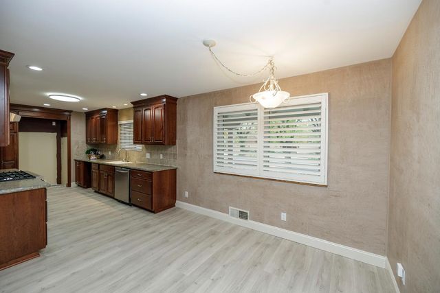 2410 Sherwood Ave, Modesto, CA 95350