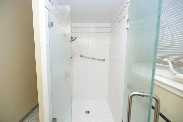 2410 Sherwood Ave, Modesto, CA 95350