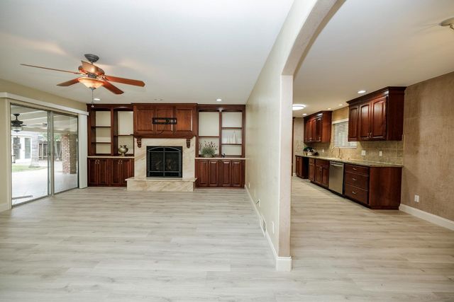 2410 Sherwood Ave, Modesto, CA 95350