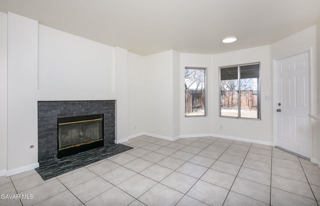 805 Jason Court, Lancaster, CA 93534