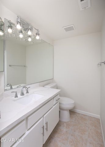 805 Jason Court, Lancaster, CA 93534