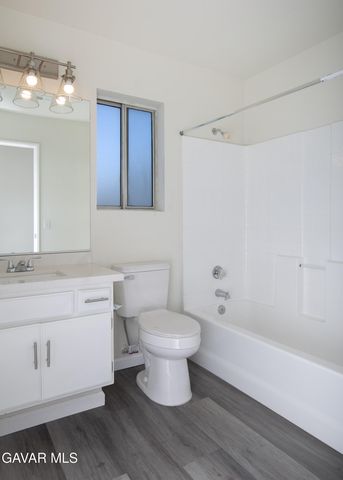 805 Jason Court, Lancaster, CA 93534