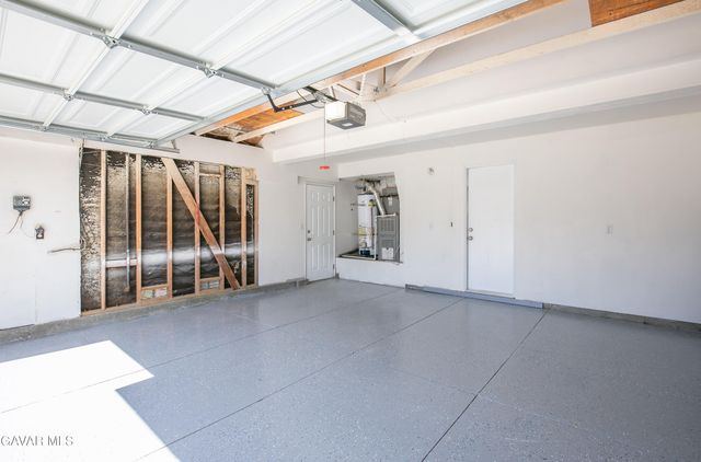 805 Jason Court, Lancaster, CA 93534