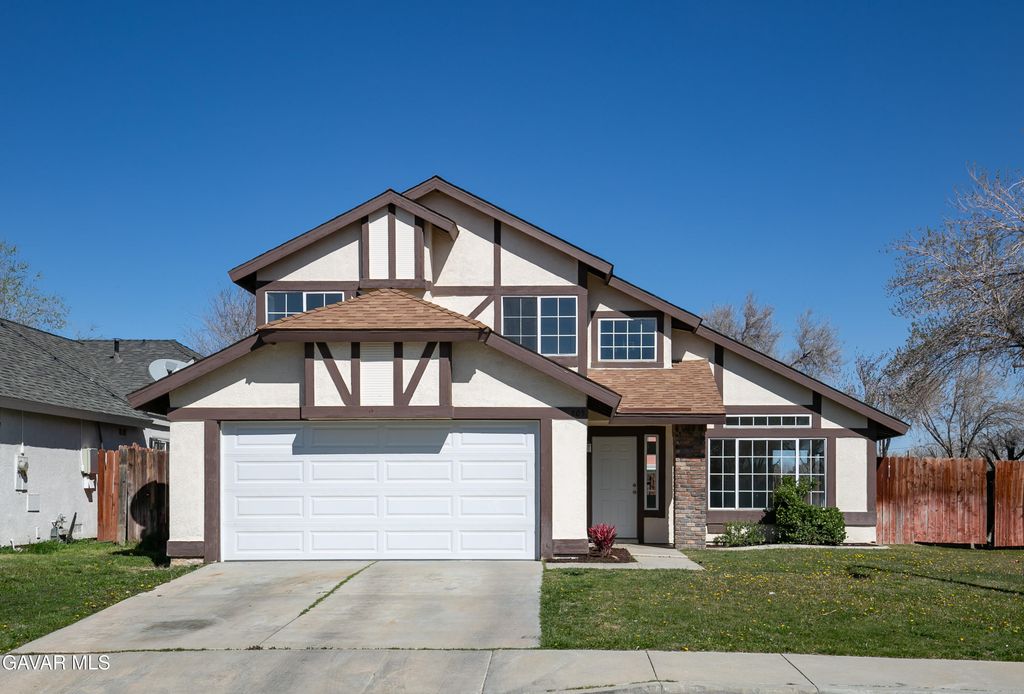 805 Jason Court, Lancaster, CA 93534