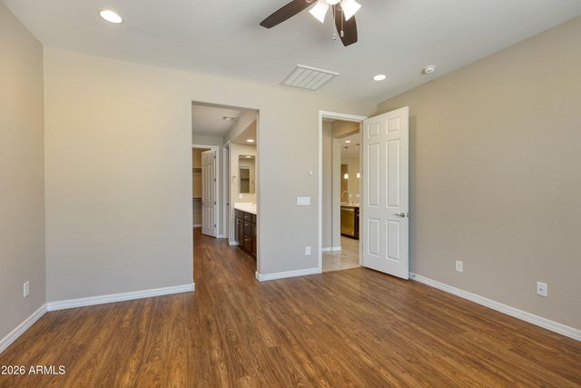 6516 W MADRE DEL ORO Drive, Phoenix, AZ 85083