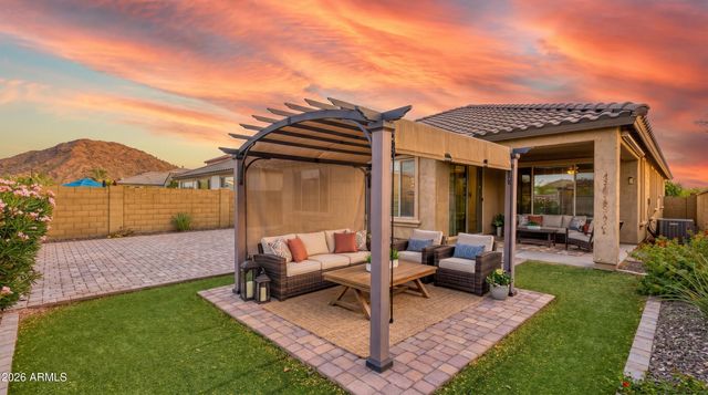 6516 W MADRE DEL ORO Drive, Phoenix, AZ 85083