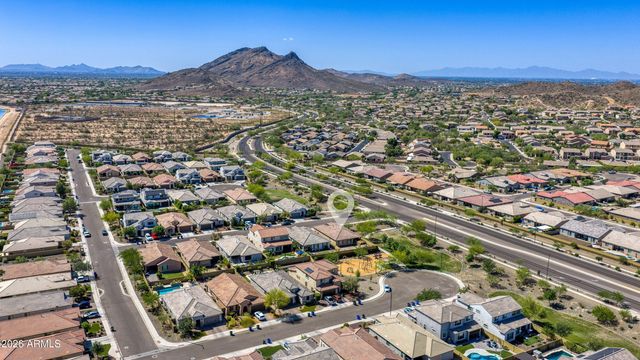 6516 W MADRE DEL ORO Drive, Phoenix, AZ 85083