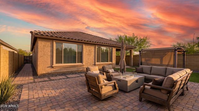6516 W MADRE DEL ORO Drive, Phoenix, AZ 85083