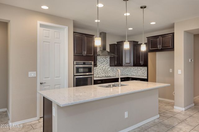6516 W MADRE DEL ORO Drive, Phoenix, AZ 85083