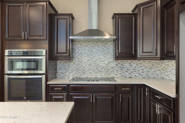 6516 W MADRE DEL ORO Drive, Phoenix, AZ 85083