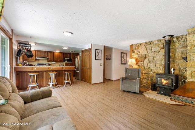 272 Hidden Spring Rd, Sandpoint, ID 83864