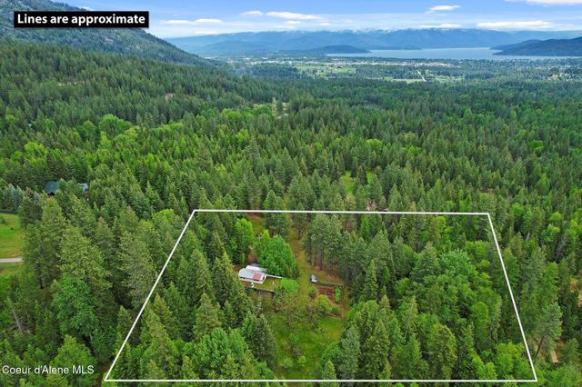 272 Hidden Spring Rd, Sandpoint, ID 83864