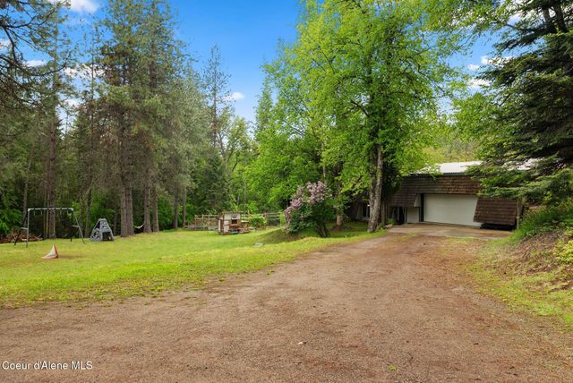 272 Hidden Spring Rd, Sandpoint, ID 83864