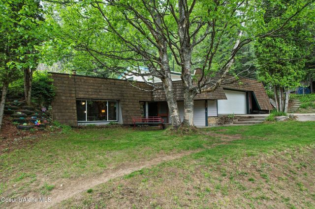 272 Hidden Spring Rd, Sandpoint, ID 83864