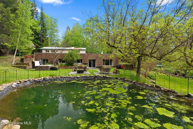 272 Hidden Spring Rd, Sandpoint, ID 83864