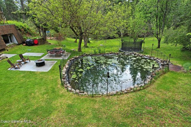 272 Hidden Spring Rd, Sandpoint, ID 83864