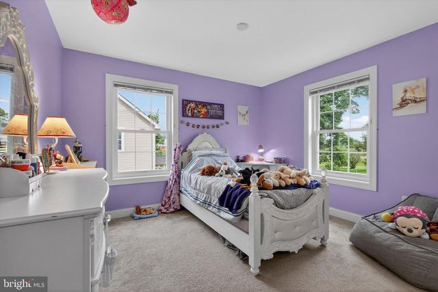 445 OLD STONE WAY, York, PA 17406