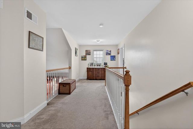 445 OLD STONE WAY, York, PA 17406
