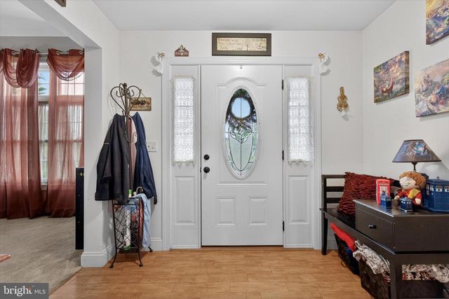 445 OLD STONE WAY, York, PA 17406