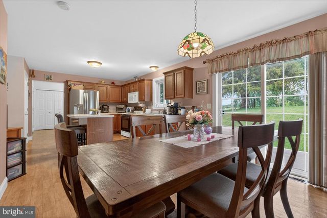 445 OLD STONE WAY, York, PA 17406