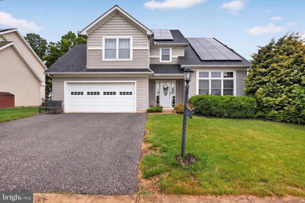 445 OLD STONE WAY, York, PA 17406
